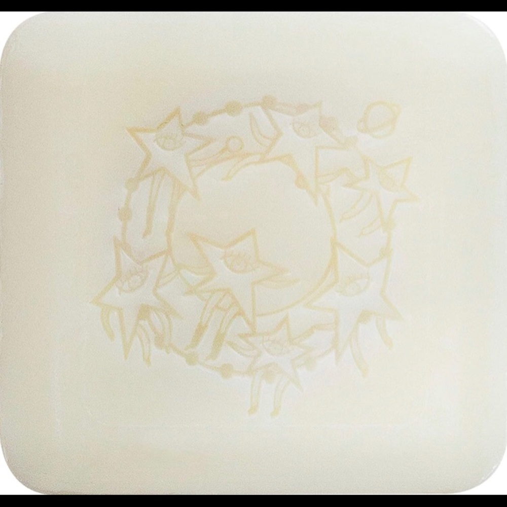 Shea Butter Enriched Soap Bar in Star tin ๐ - Picture 3 of 4